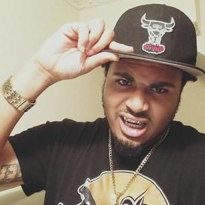 Meet your Posher, Dominique